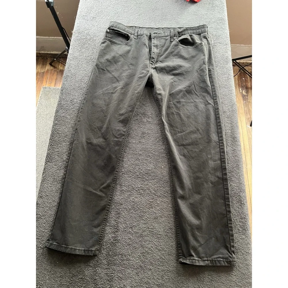 LEVI'S 502 Men's Jeans Size 38x30 Black Denim Tapered Leg Straight Fit Comfort